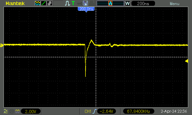 TI NE555, loaded, no capacitor, 200 ns/div, 2 V/div